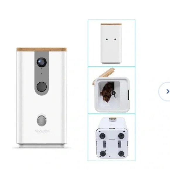 Pet Monitor Camera with Wifi + Treat Dispenser for Dogs and Cats - Picture 3 of 4